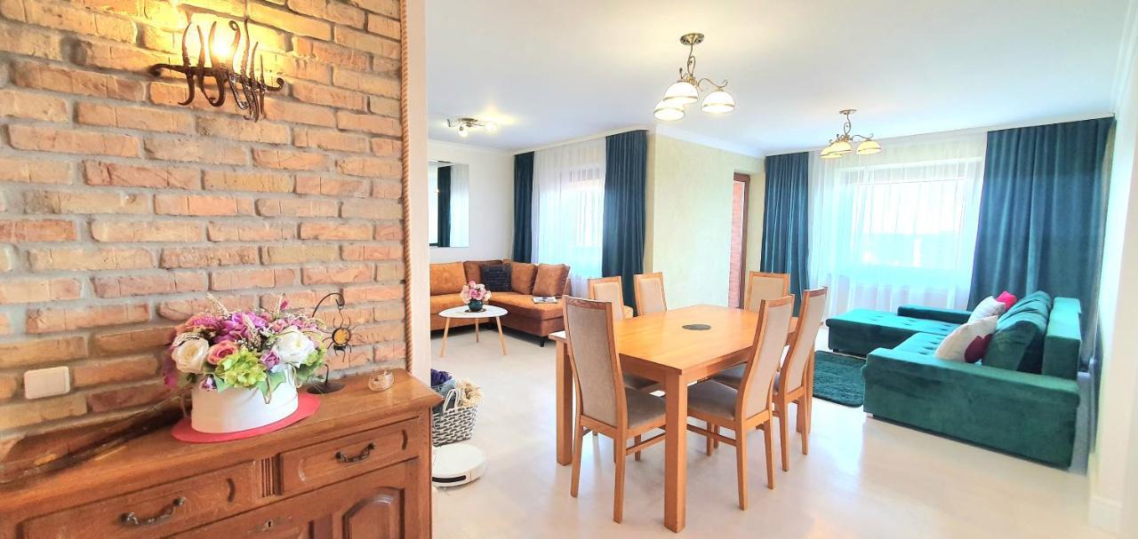 Lyra63 Large 80Sq M Top 14 Floor Šiauliai Exteriér fotografie