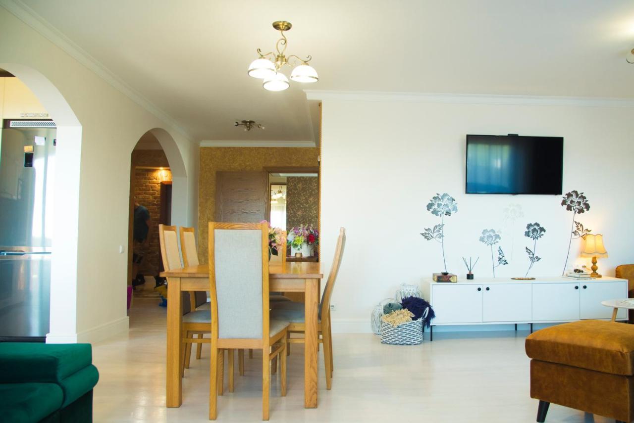 Lyra63 Large 80Sq M Top 14 Floor Šiauliai Exteriér fotografie